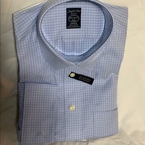 Men’s long sleeve, slim fit, button down shirt